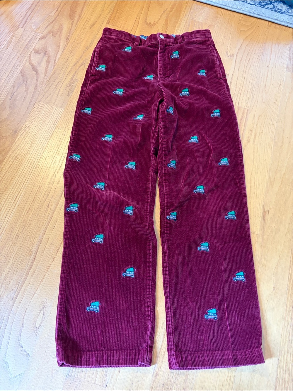 Vineyard vines burgundy wide whale corduroys embroidered Jeep Christmas tree 14